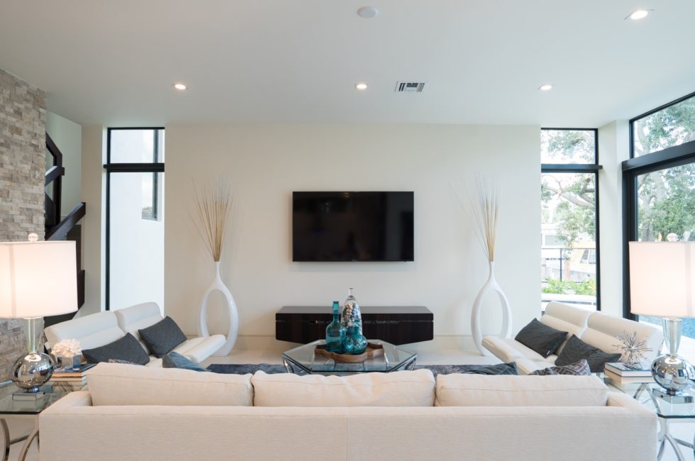 Living area of contemporary home in Rio Vista, Fort Lauderdale